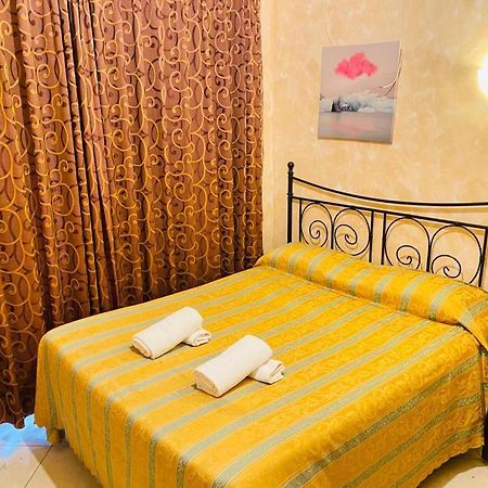 Roma Guest House Buitenkant foto