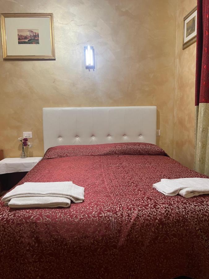 Roma Guest House Buitenkant foto