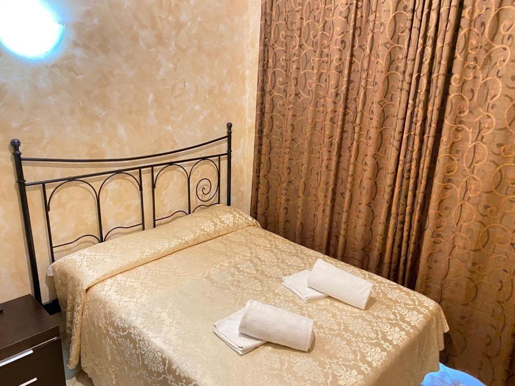 Roma Guest House Buitenkant foto